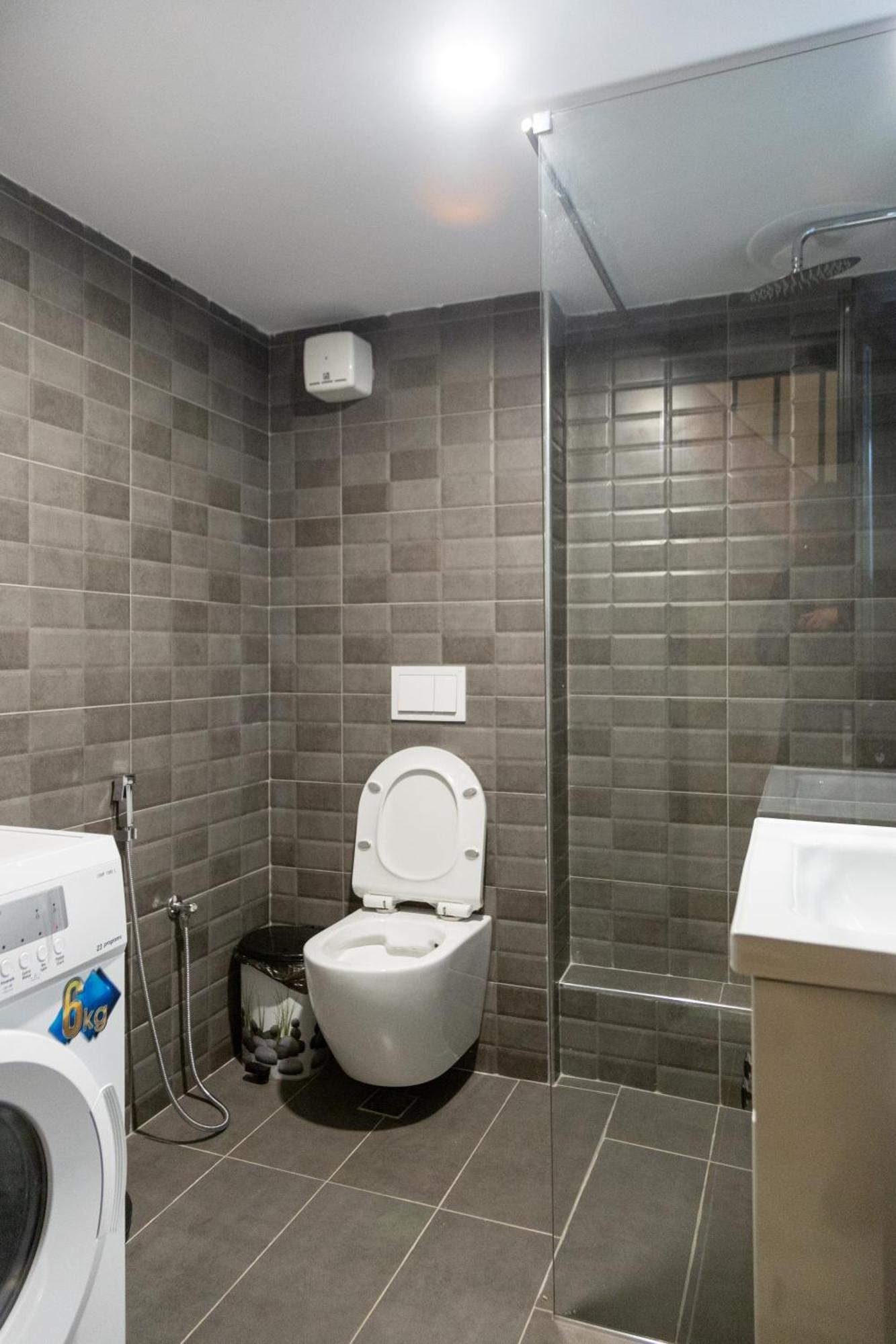 Готель Cozy Loft-Blloku Downtown Тирана Екстер'єр фото